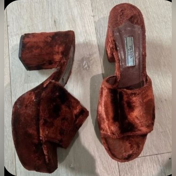 Vintage Chanel Stripe Cork Sandals - Picture 12 of 12